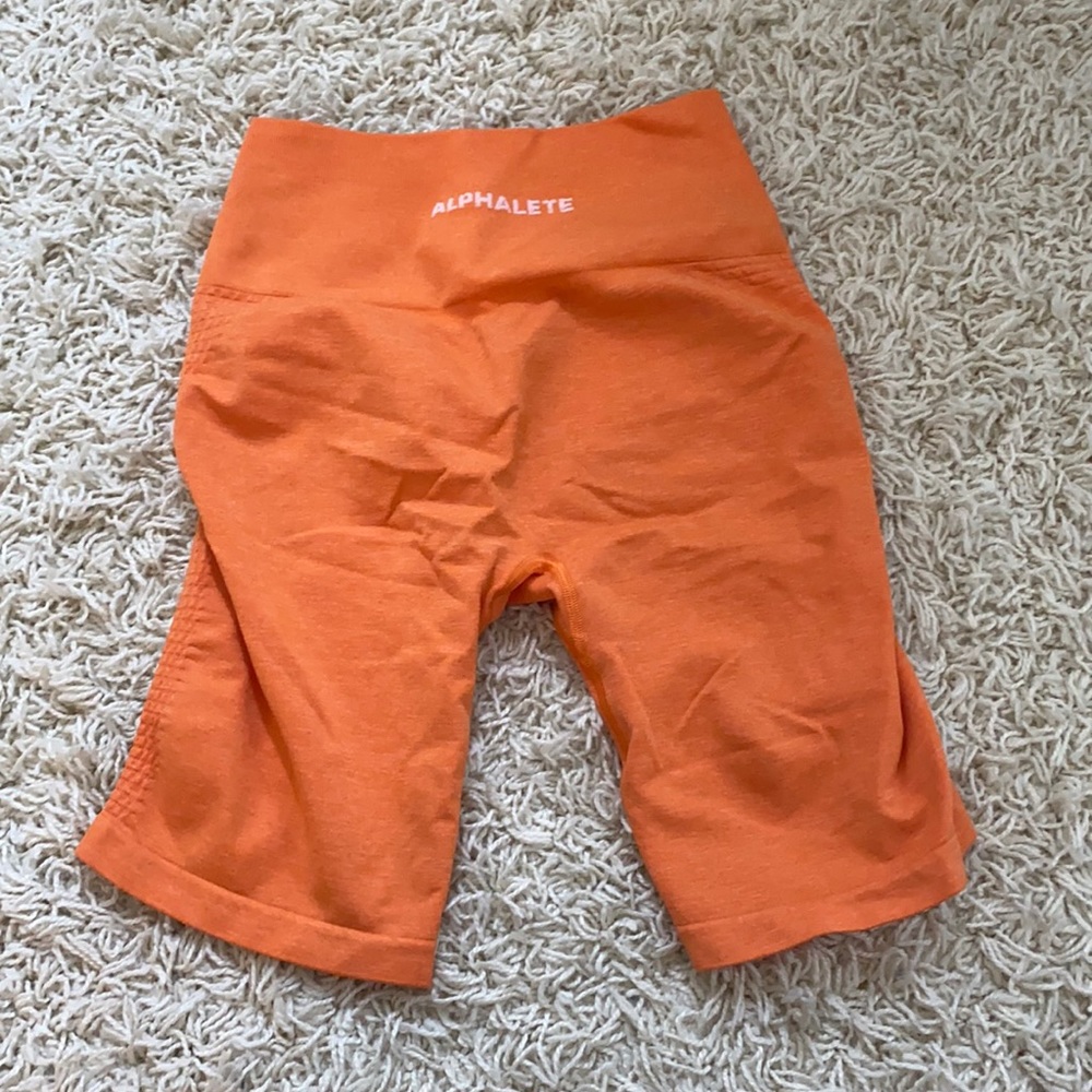 Alphalete Seamless Biker Short size M